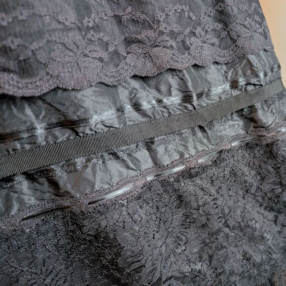 Vintage 90s Y2K Express Midi Skirt Black Lace Tiered Fairycore Whimsygoth 3 - Picture 9 of 11